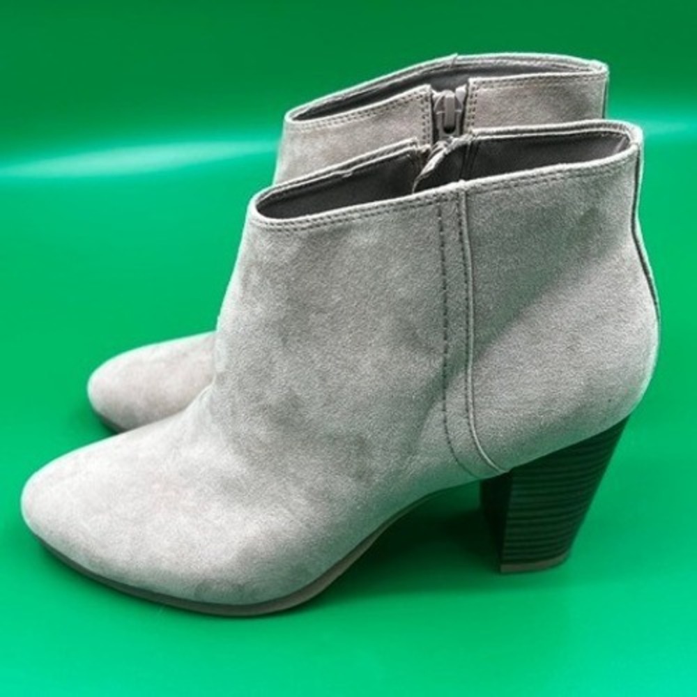 Old Navy Ankle Boots Women 9 Gray Faux Suede Block Heel Pointed Toe Booties